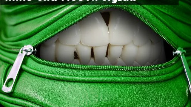 Hand Bag Mouth Jigsaw