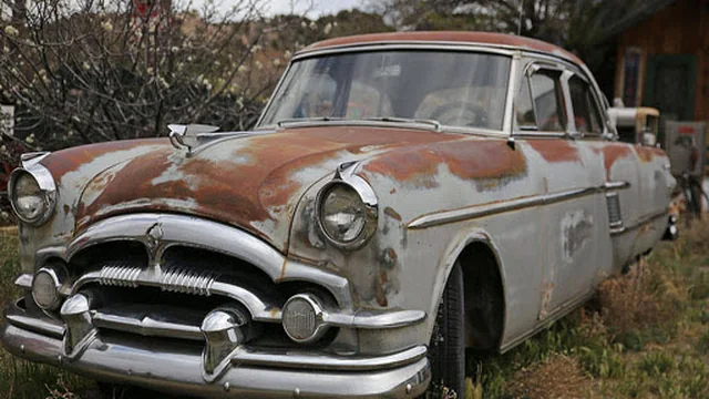 Old Rusty Cars Differences