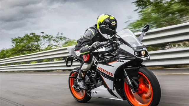 RC 125 Action Puzzle
