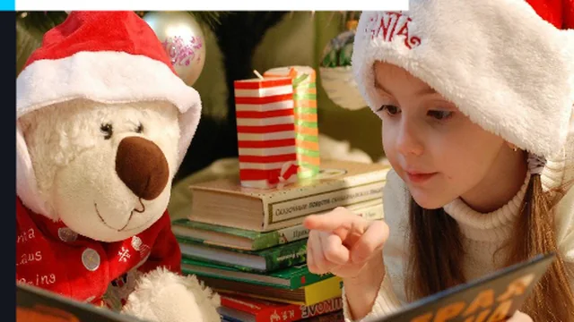 Santa Story Book Girl Jigsaw